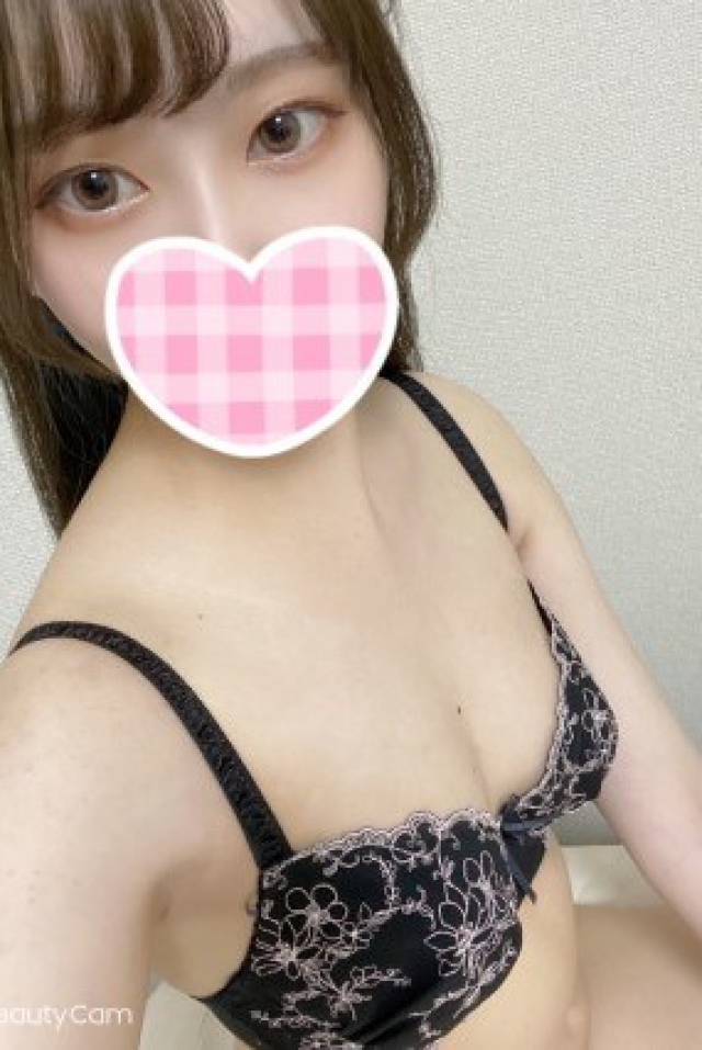 深田 うらら