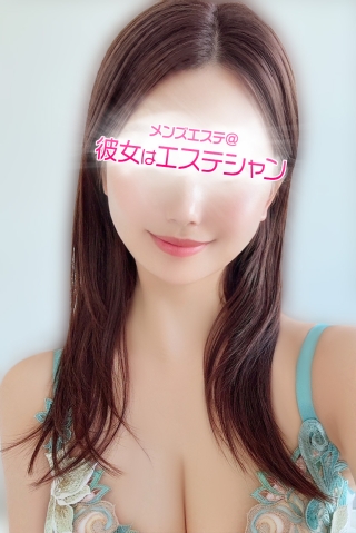 椎名 しずく